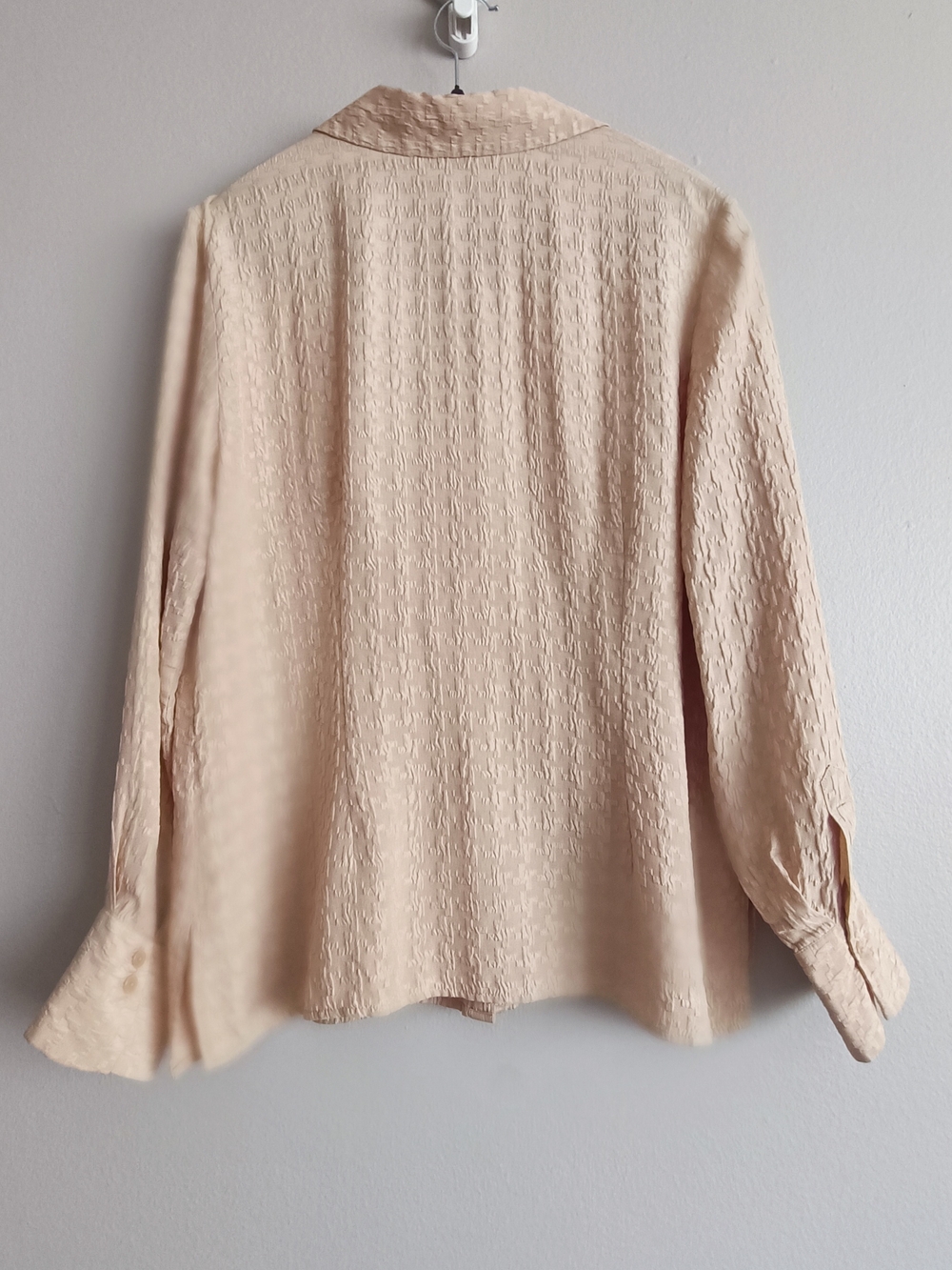 Vintage Silk Textured Crinkle Blouse Nude Beige Size 14 Brand Script - Picture 3 of 10